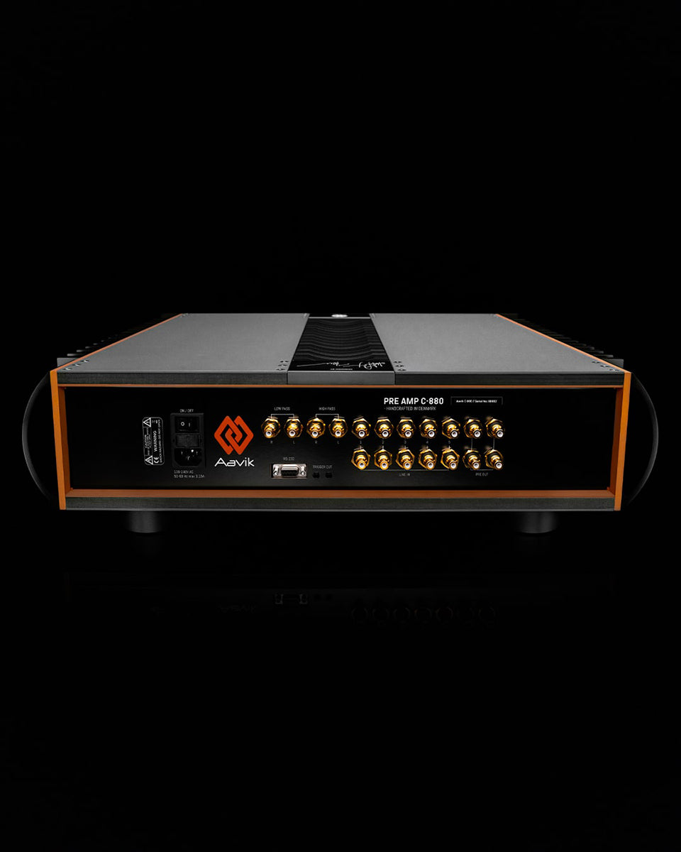 Aavik C-880 Control Amplifier