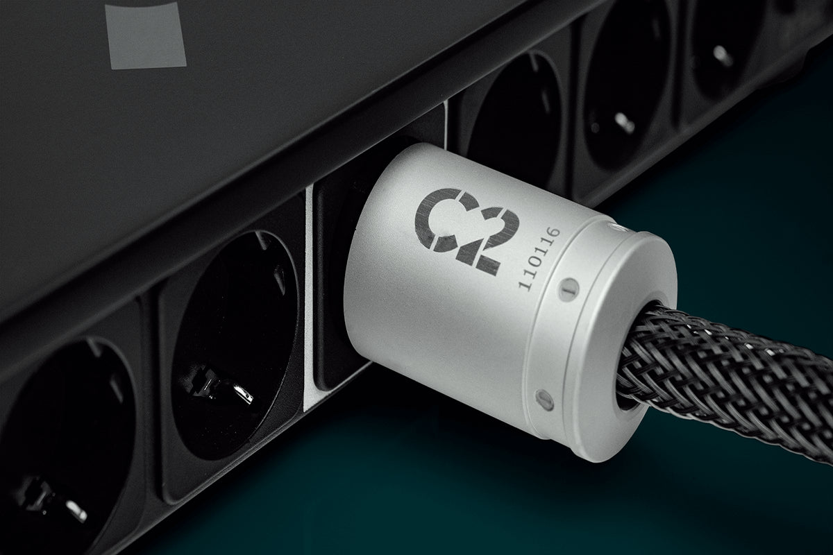 Ansuz Mainz8 X3/Power Distributor