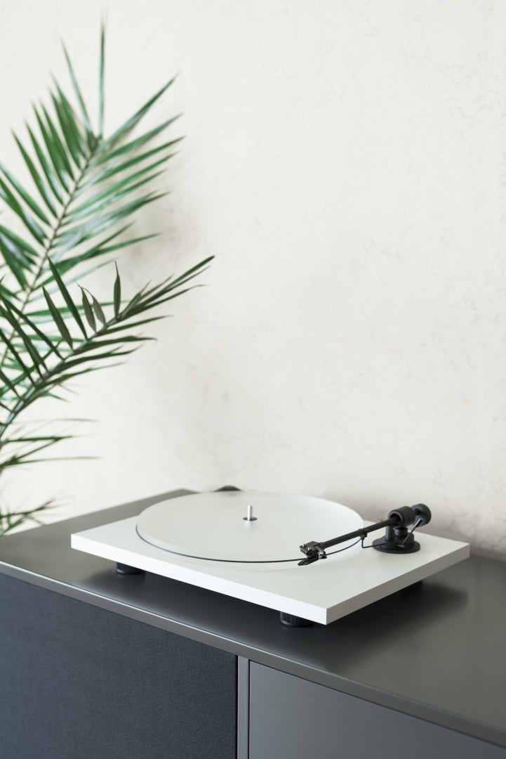 Pro-Ject Acryl it E Special Order 6-8 Weeks