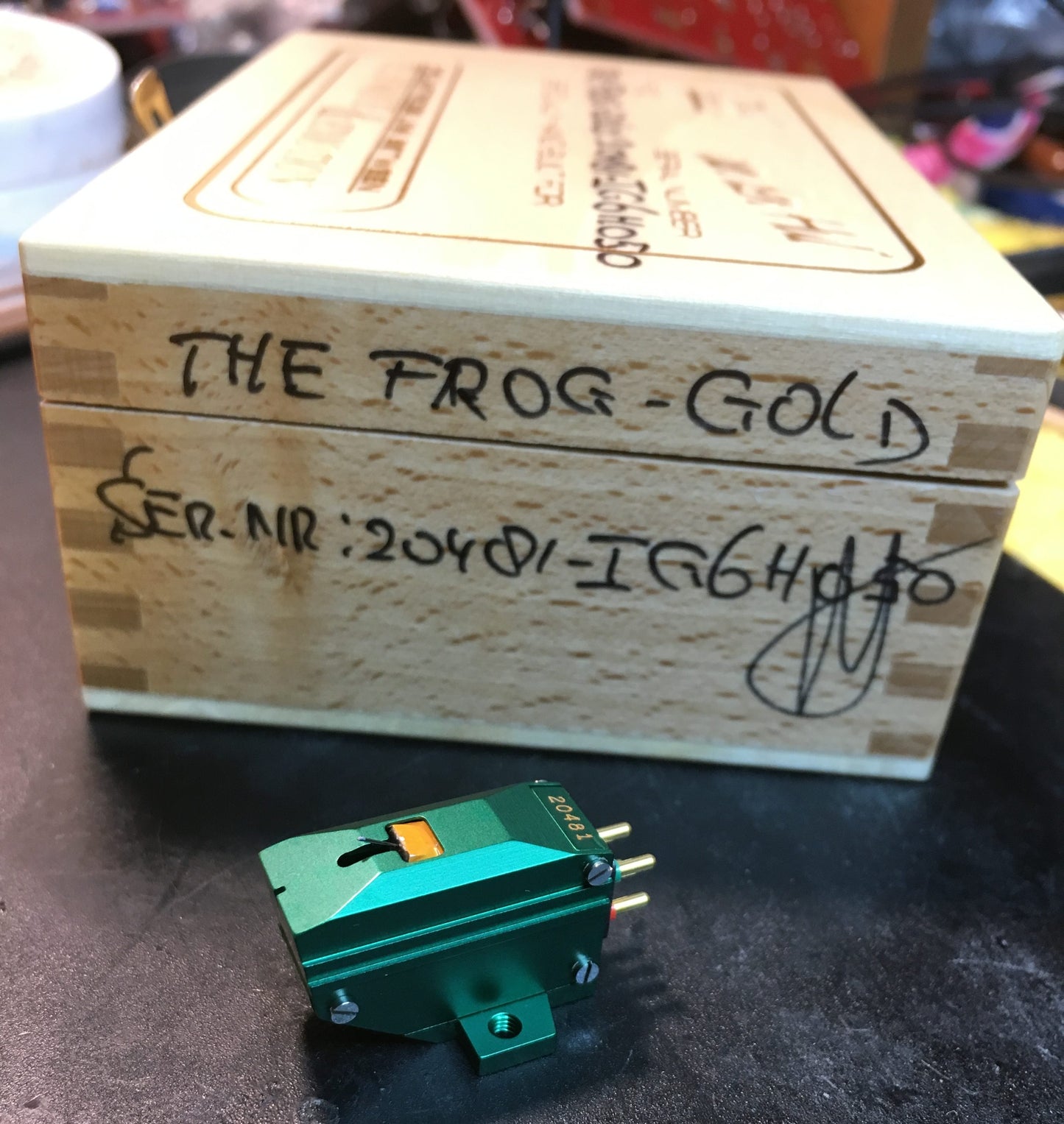 Van Den Hul's The Frog Gold