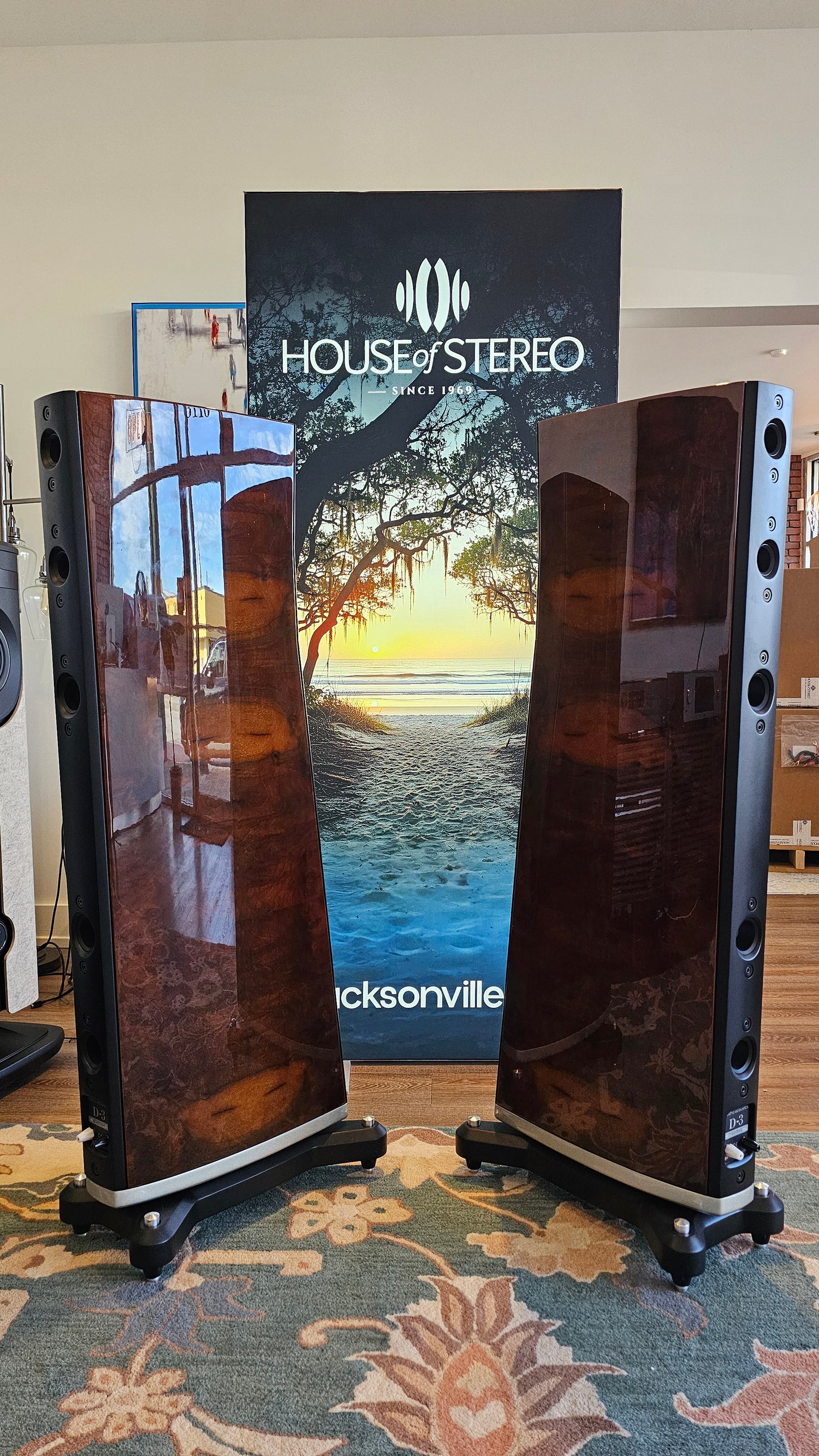 Raidho D-3 | STORE DEMO | Walnut Burl