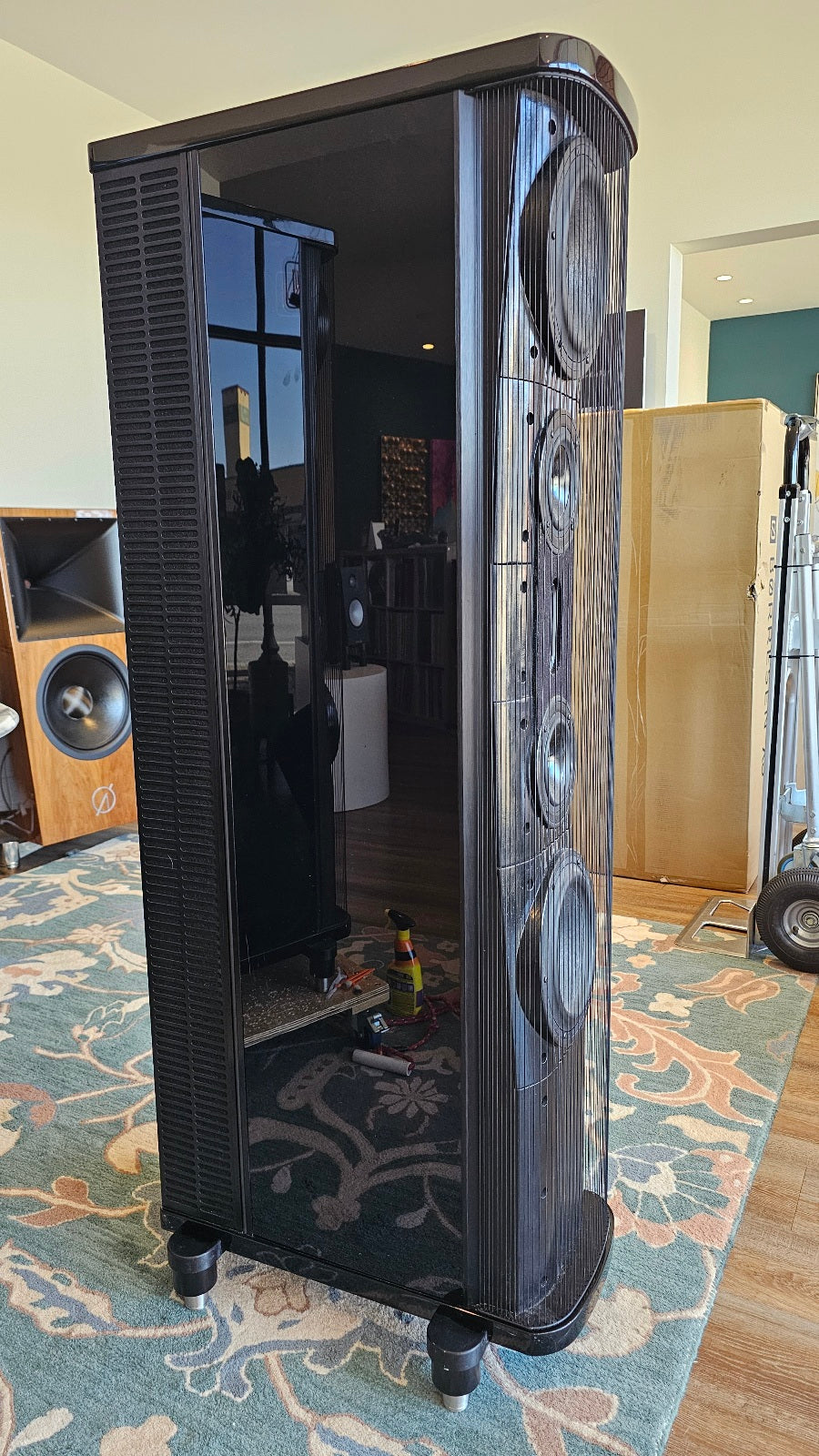 Gryphon Pantheon Loudspeakers + Diablo 300 Integrated Amplifier Package (Trade-in)