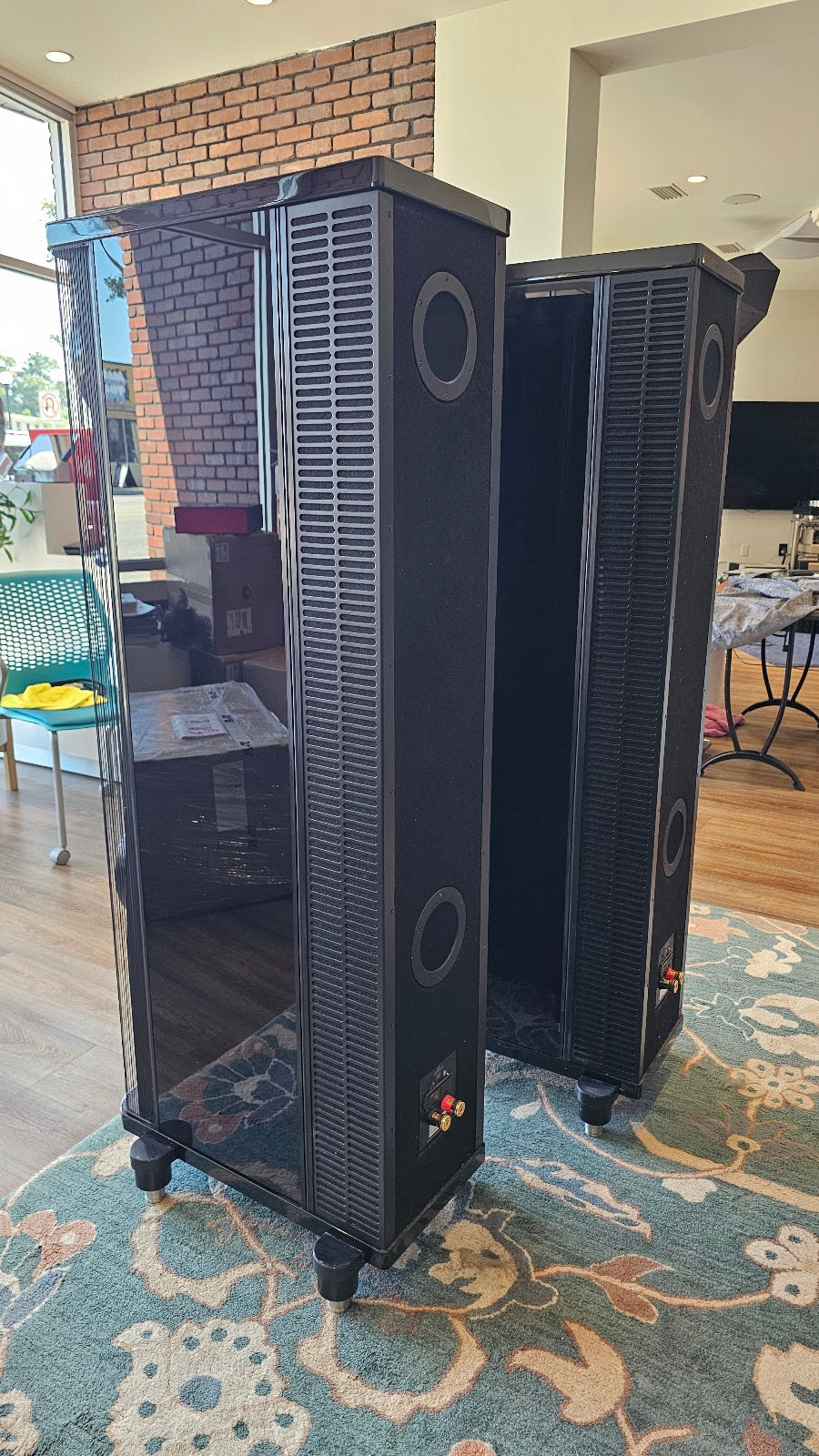 Gryphon Pantheon Loudspeakers + Diablo 300 Integrated Amplifier Package (Trade-in)