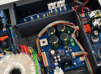Canor AI 2.10 - Integrated Hybrid Amplifier