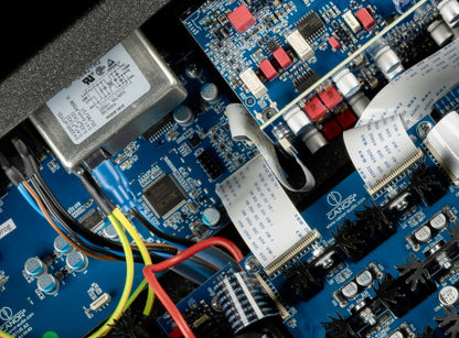 Canor Virtus A3 - All-In-One Hybrid Amplifier
