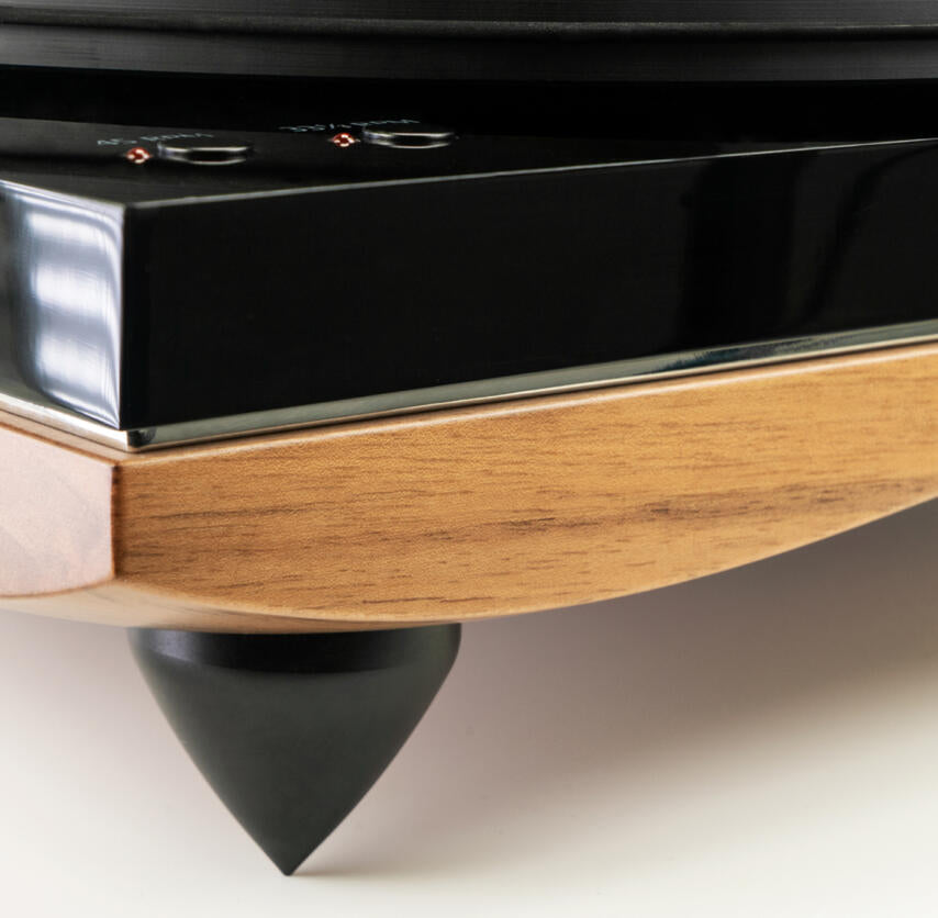 Gold Note Giglio Turntable