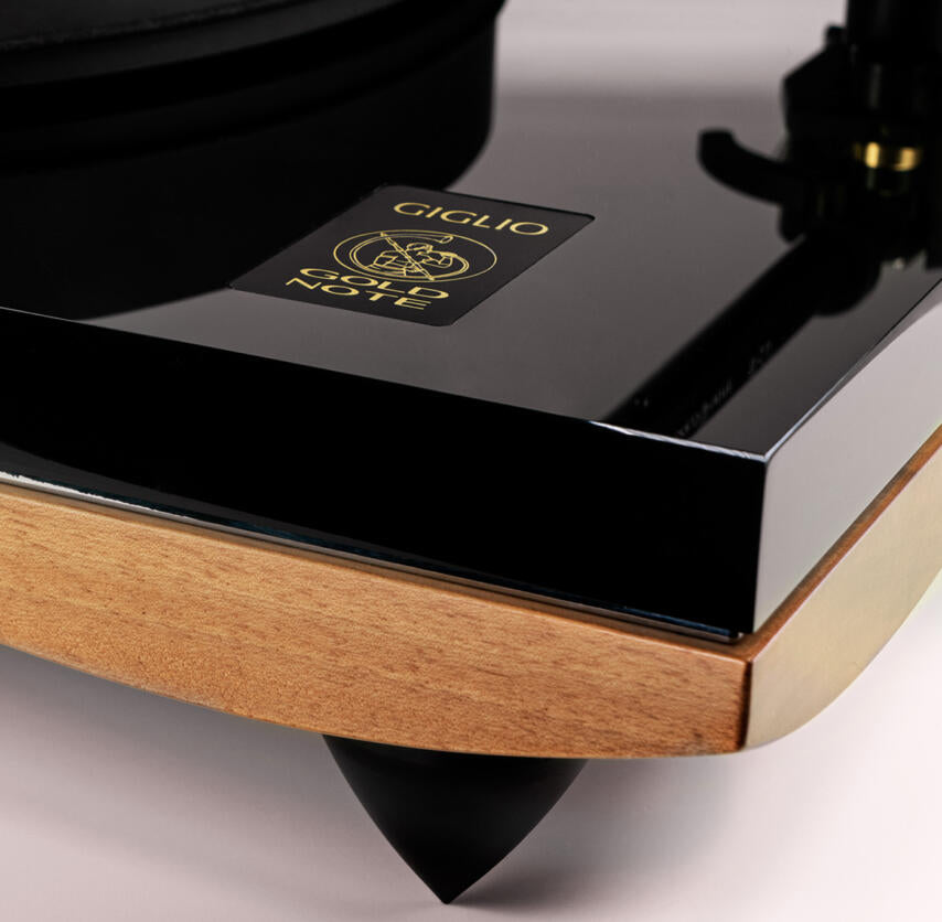 Gold Note Giglio Turntable