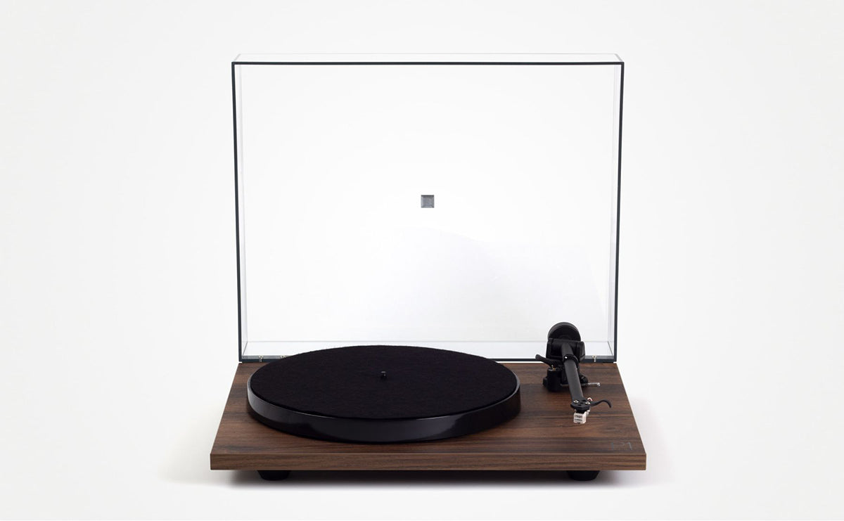 REGA Planar 1  Turntable With Carbon Cartridge and Fono Mini