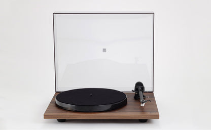 REGA Planar 1 Turntable With Carbon Cartridge