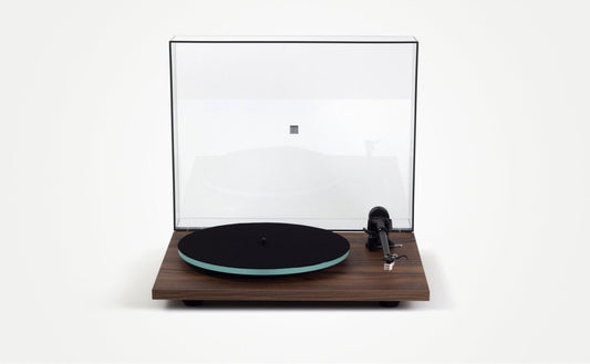 REGA Planar 2 Turntable