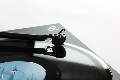 REGA Planar 6 Turntable