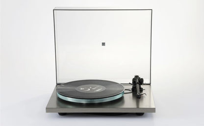 Rega Planar 6 RS Edition with Nd9 cartridge — manufacturer product photograph