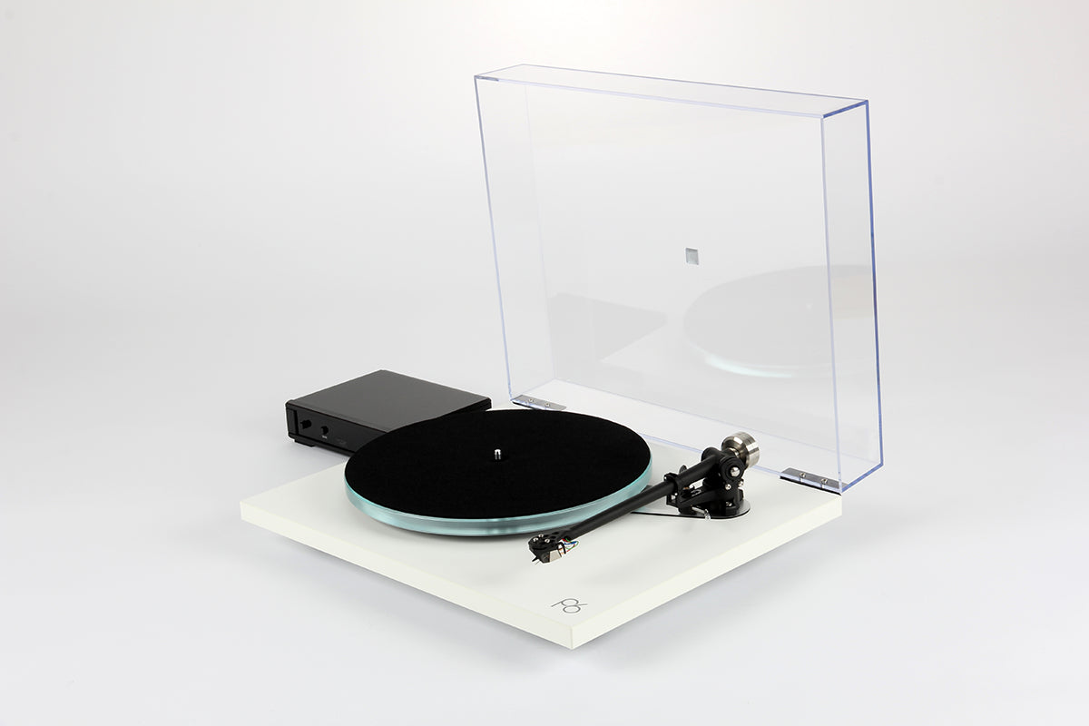 REGA Planar 6 Turntable