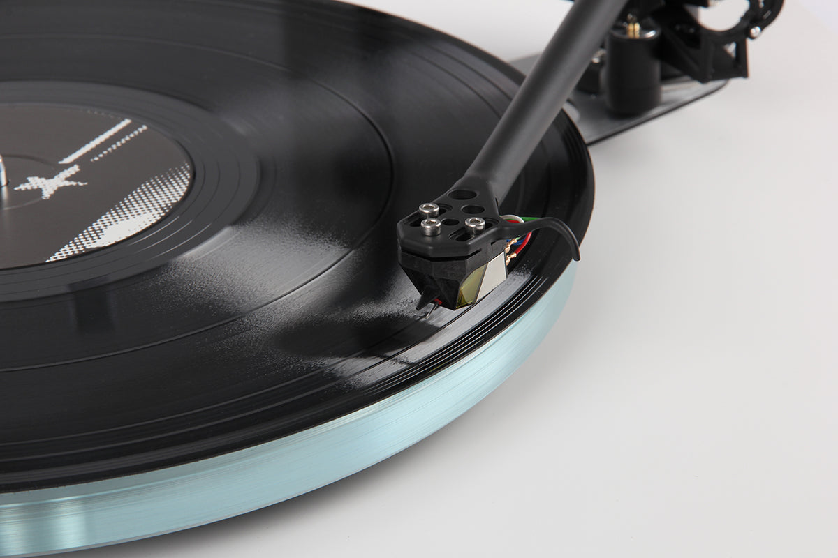 REGA Planar 6 Turntable