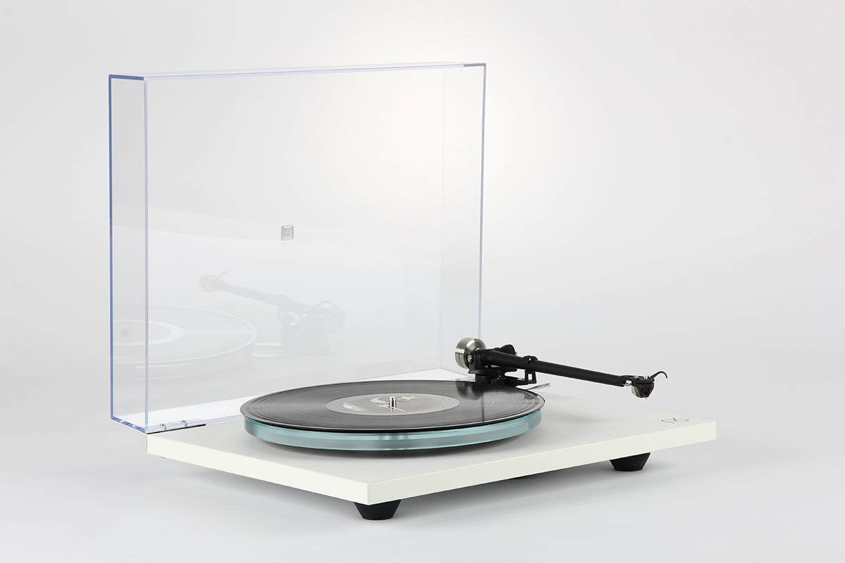 REGA Planar 6 Turntable