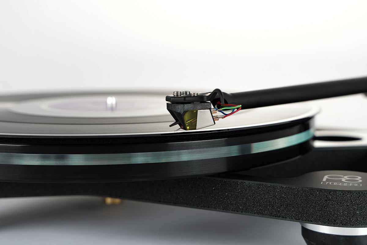 REGA Planar 8 Turntable