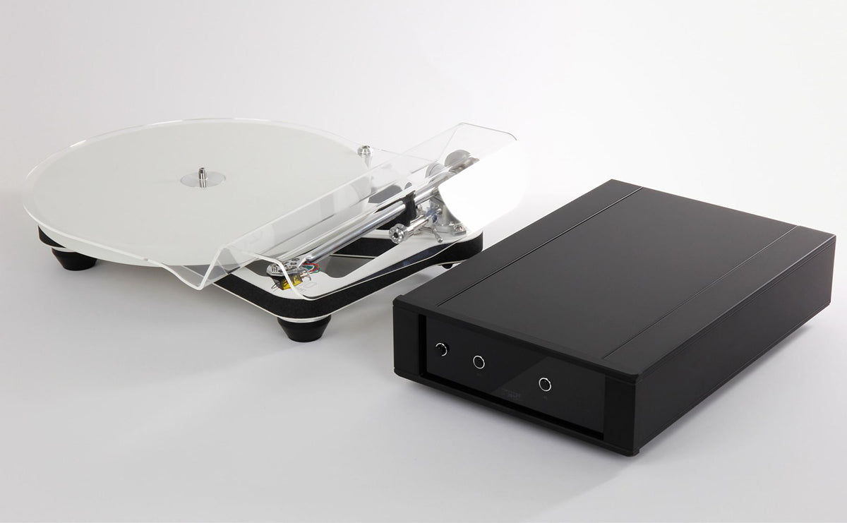 REGA Planar 10 Turntable