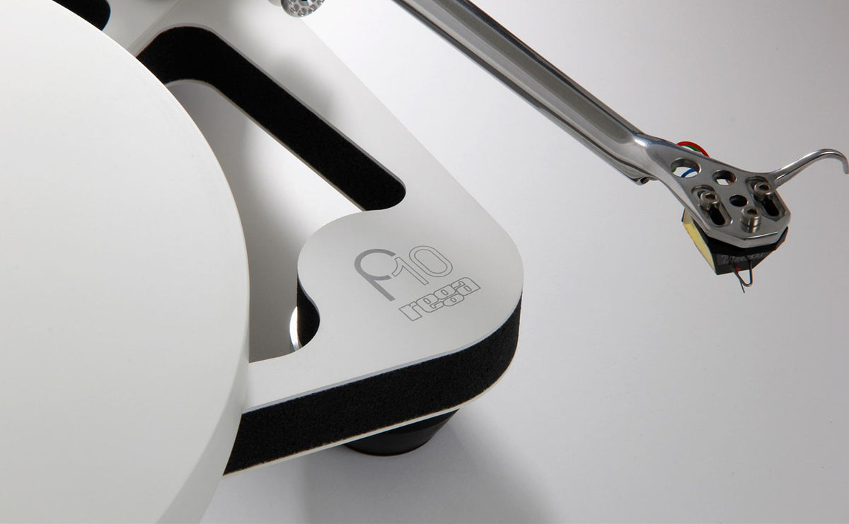 REGA Planar 10 Turntable