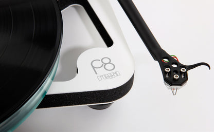 REGA Planar 8 Turntable