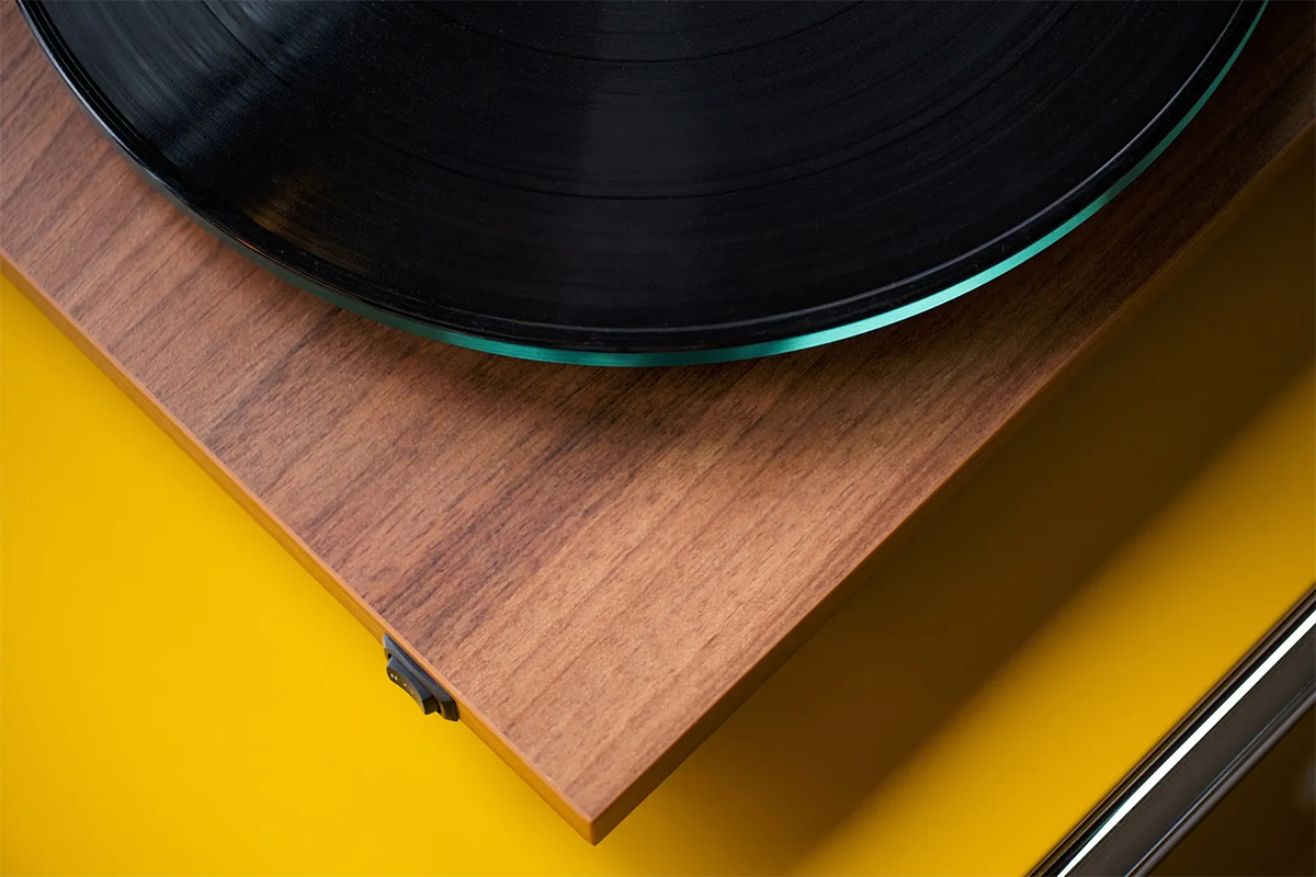 Pro-Ject T2