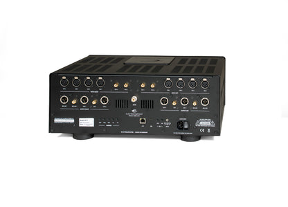 EC 5 rear panel connections — © Electrocompaniet