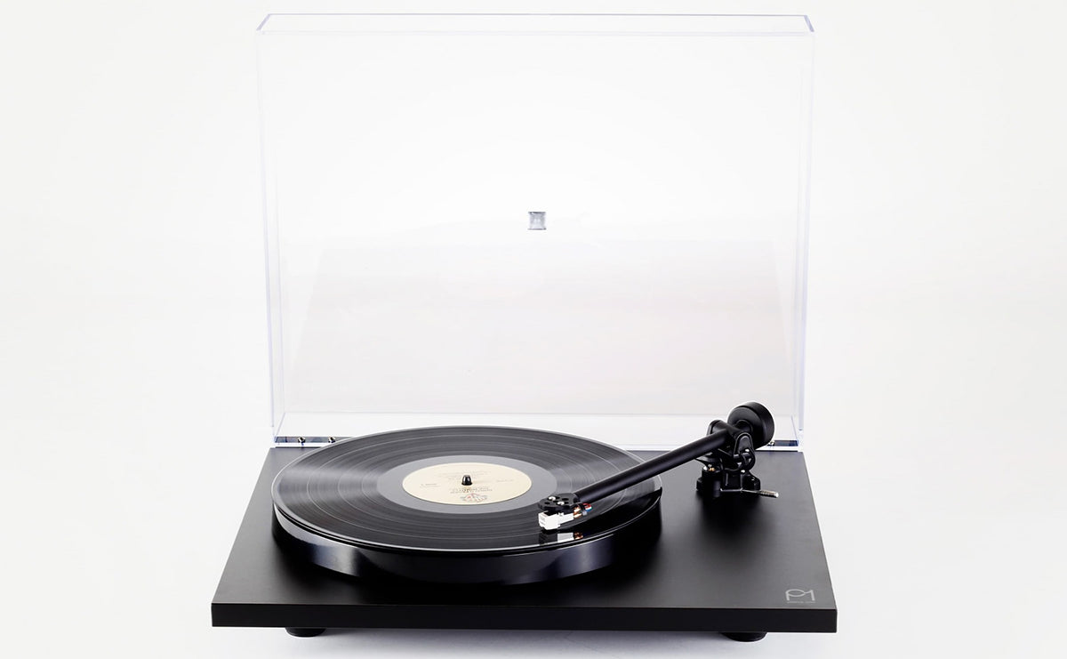 REGA Planar 1 Turntable With Carbon Cartridge