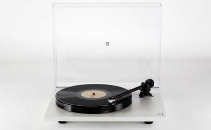 REGA Planar 1 Turntable With Carbon Cartridge