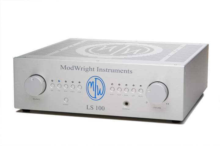 ModWright Instruments LS 100 Tube Preamp