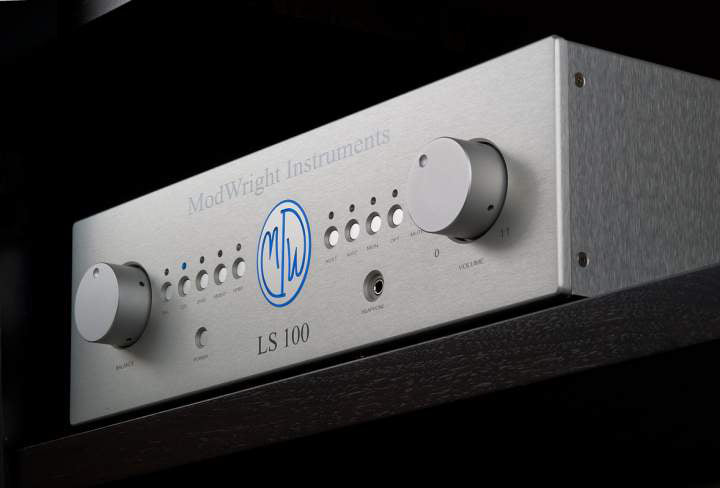ModWright Instruments LS 100 Tube Preamp