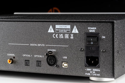 Canor DAC 2.10 - DAC with tube-based output