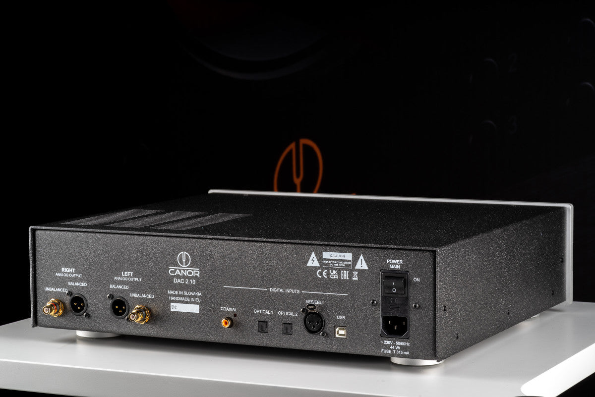 Canor DAC 2.10 - DAC with tube-based output