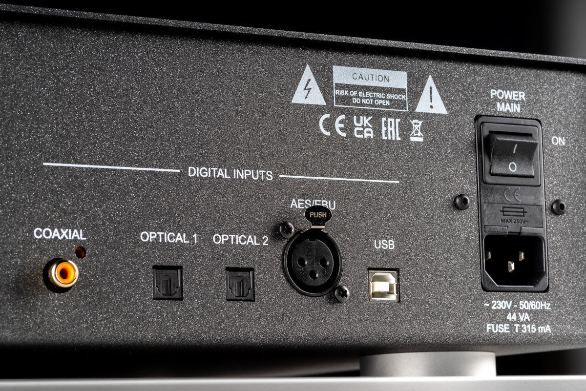 Canor DAC 2.10 - DAC with tube-based output
