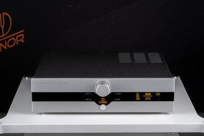 Canor DAC 2.10 - DAC with tube-based output