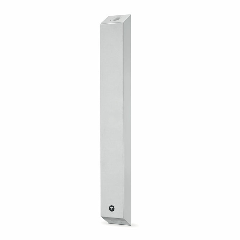 Focal On Wall 302