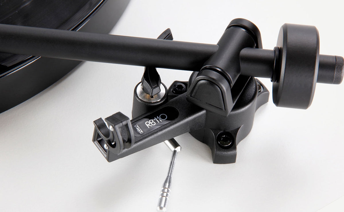 REGA Planar 1 Turntable With Carbon Cartridge