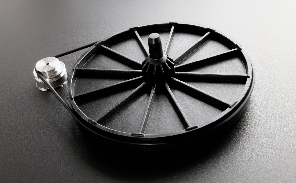 REGA Planar 1 Turntable With Carbon Cartridge