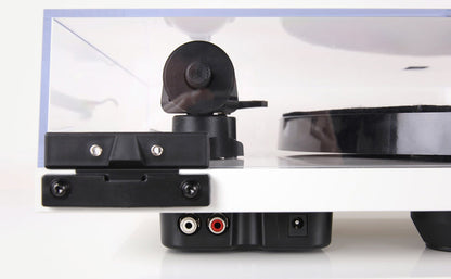 REGA Planar 1  Turntable With Carbon Cartridge and Fono Mini
