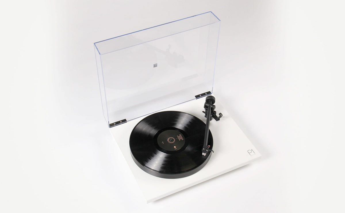 REGA Planar 1  Turntable With Carbon Cartridge and Fono Mini