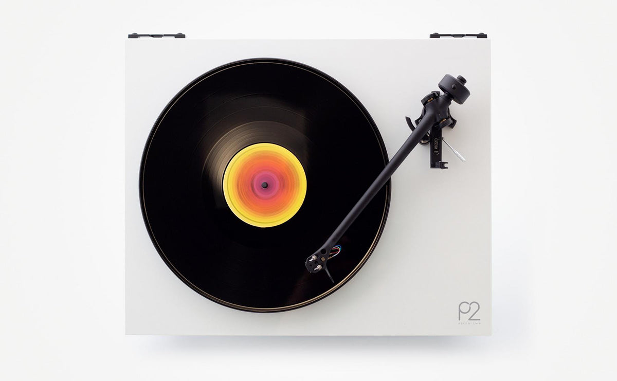 REGA Planar 2 Turntable With Carbon Cartridge