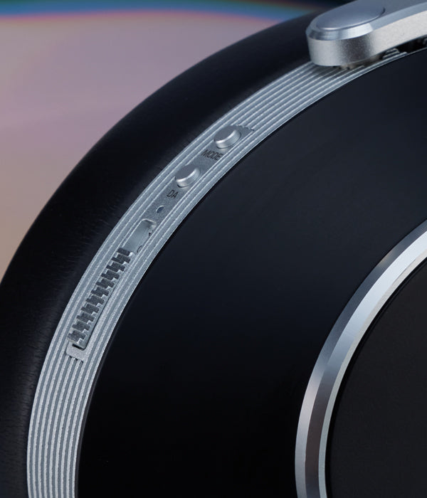 T+A Solitaire T PRO Nightflight — controls detail